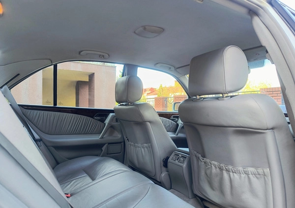 Mercedes-Benz Klasa E cena 16000 przebieg: 270000, rok produkcji 1999 z Żyrardów małe 742